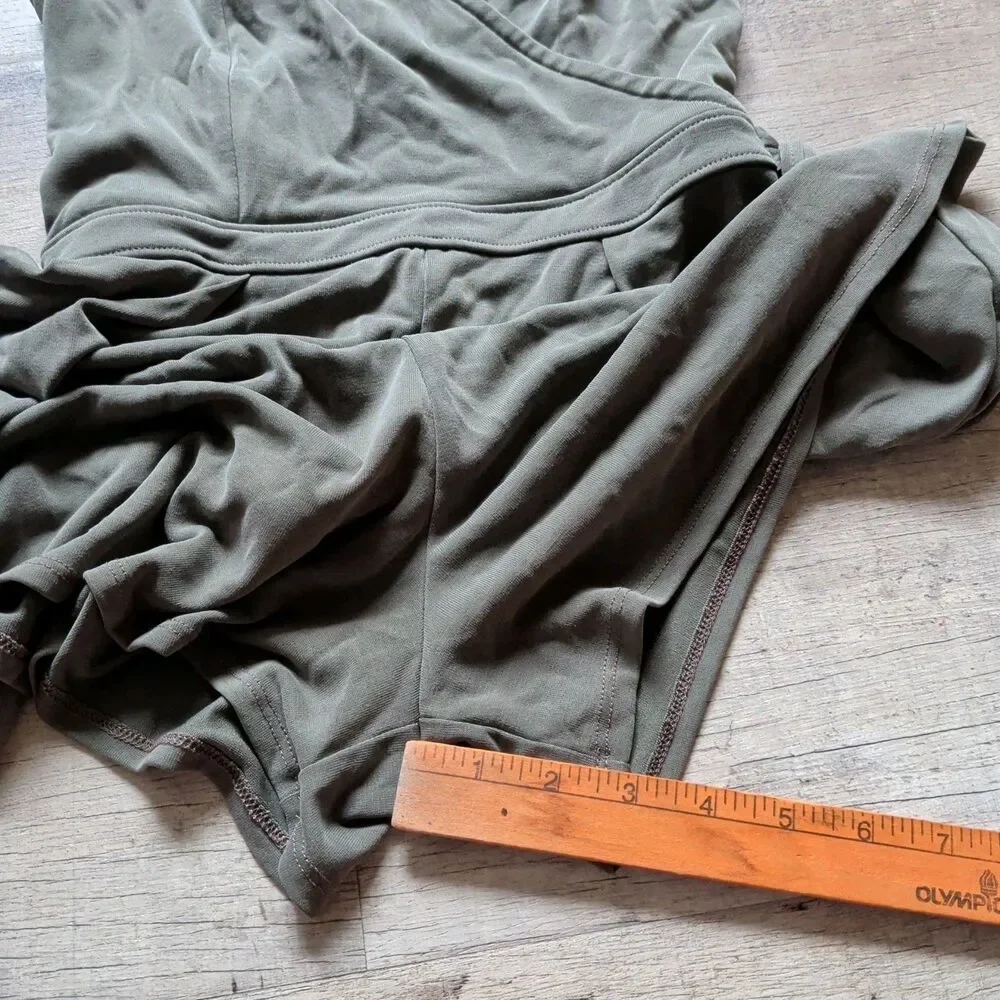 ​Abercrombie & Fitch Green Wrap Romper Size XS V-Neck Adjustable Straps Side Tie